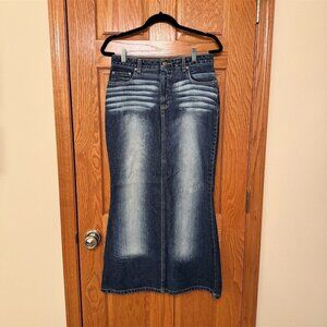 Newport News Jeanology Women's Long Denim Skirt Blue Size M 10 Casual